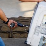 Jak dopasować zakład pogrzebowy? Wskazówki dla osób w żałobie.